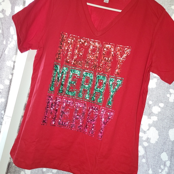 Red V-Neck Merry Tee - Picture 1 of 3
